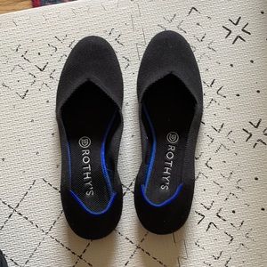 Rothy’s round toe black flats